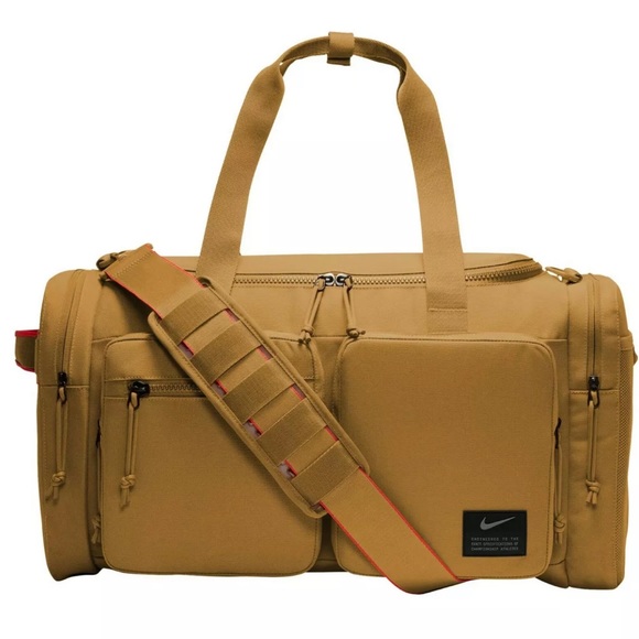 Nike Utility Power Training Duffel Bag (Medium, 51L) - Picture 4 of 11